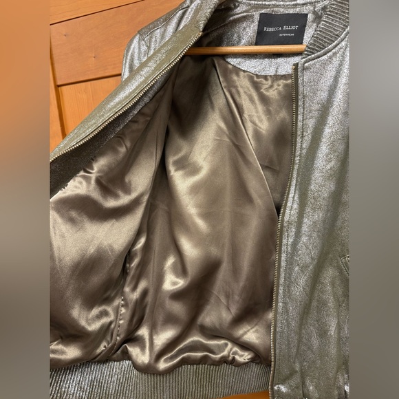Rebecca Elliot Metallic Green Silver Bomber Jacket size SM excellent condition! - Picture 10 of 13